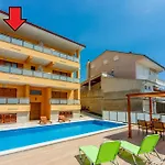 House View Апартаменты Нови-Винодолски